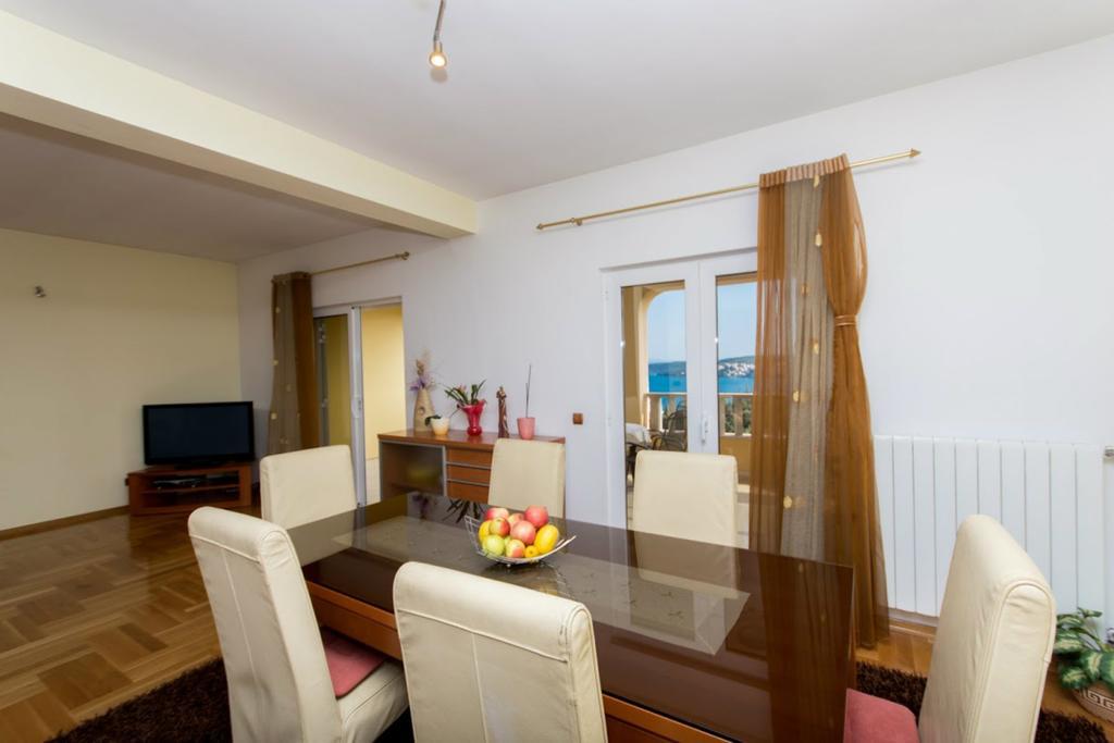 Apartments Meri Сегет-Враница Экстерьер фото
