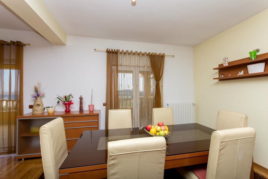 Apartments Meri Сегет-Враница Экстерьер фото