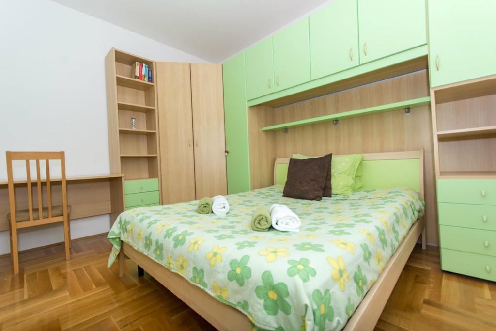 Apartments Meri Сегет-Враница Экстерьер фото