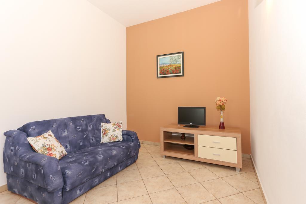 Apartments Meri Сегет-Враница Экстерьер фото