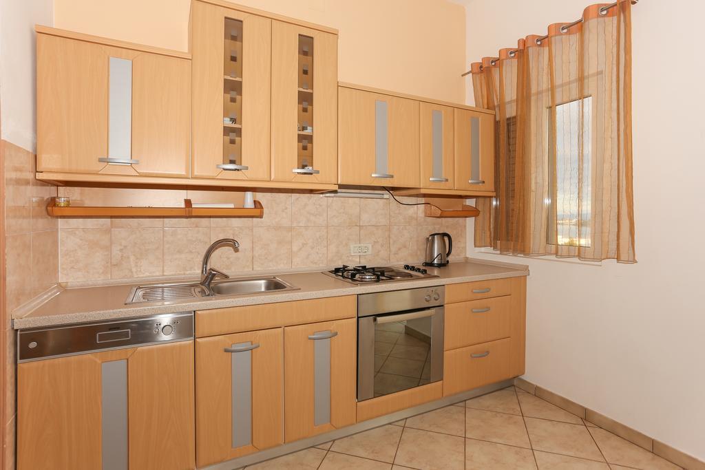 Apartments Meri Сегет-Враница Экстерьер фото
