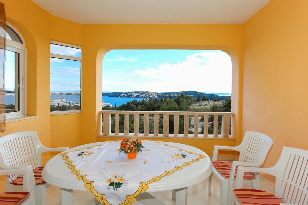 Apartments Meri Сегет-Враница Экстерьер фото